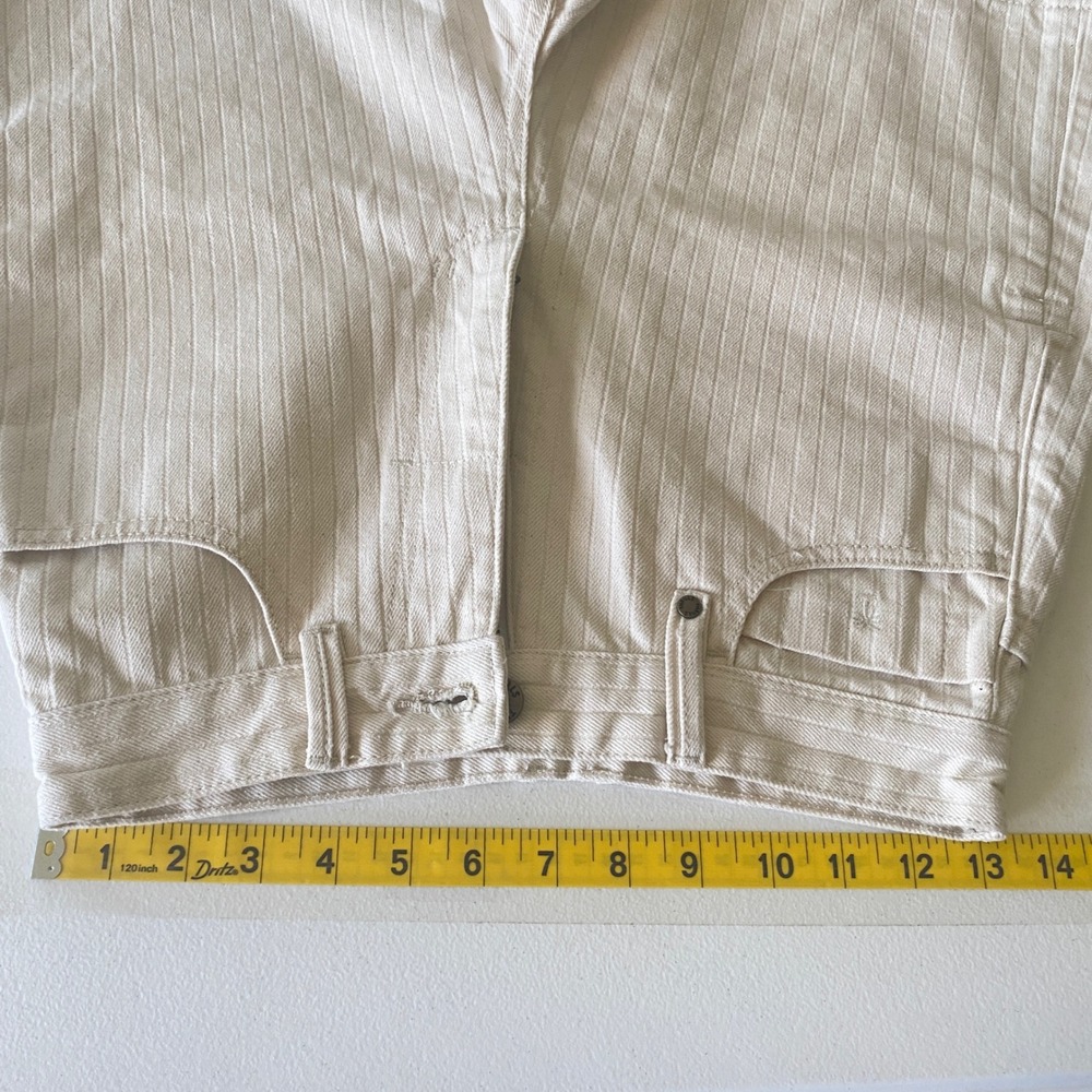 Thrills Koko Women Denim Shorts Size 4 Cream Organic Cotton High Waist Textured - Picture 7 of 10